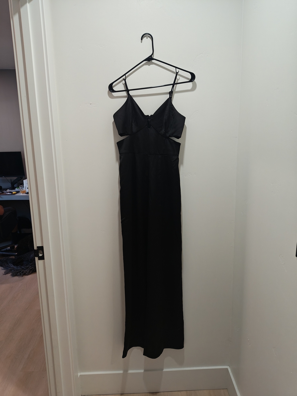GUESS Black Spaghetti-Strap Jumpsuit- Classic Evening Style